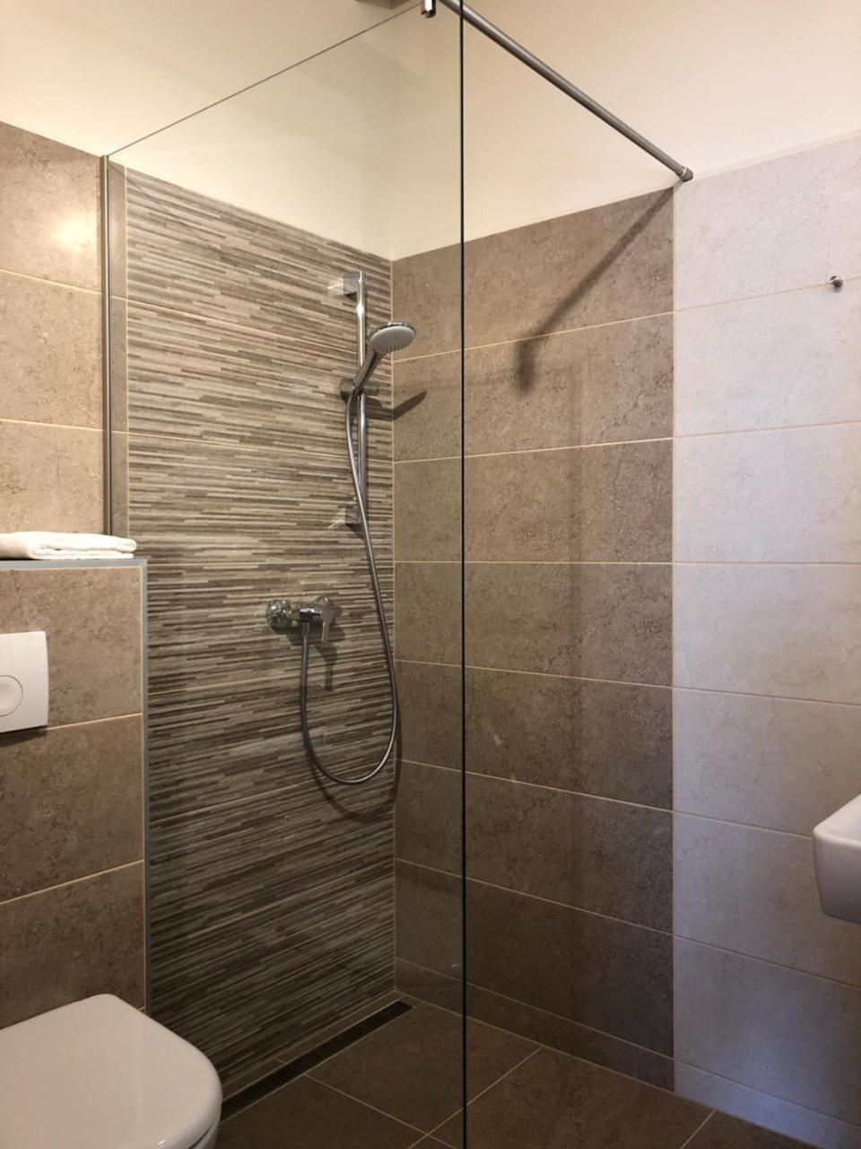 Hs - Rockhaus Aparthotel Pruggern Ngoại thất bức ảnh